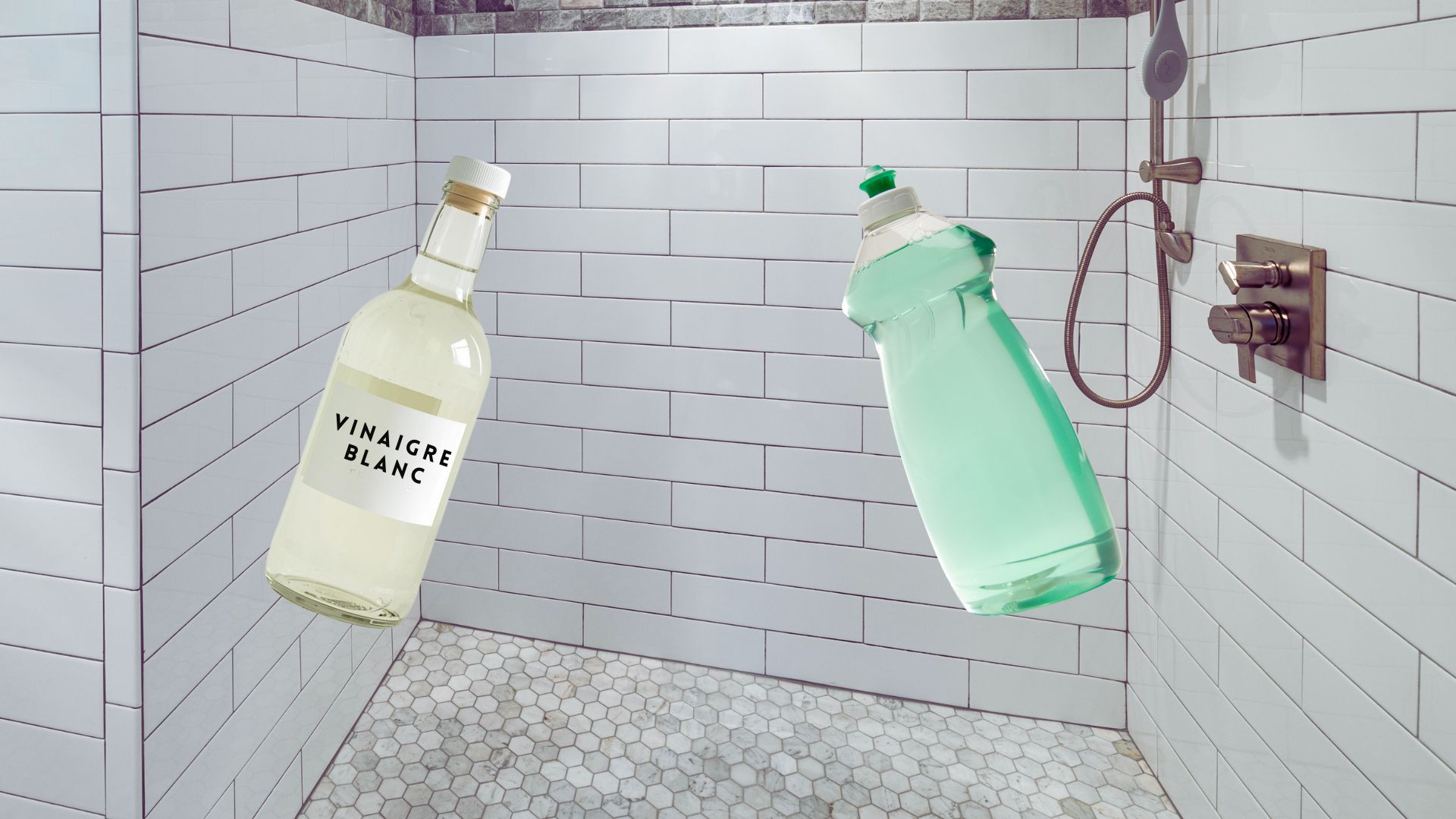 Nettoyage de joints de céramique de douche encrassés avec une brosse à dents et un mélange vinaigre savon